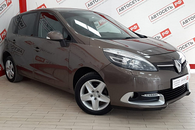 Автомобиль с пробегом RENAULT SCENIC