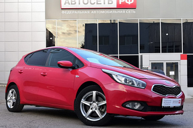 Автомобиль с пробегом KIA CEE'D